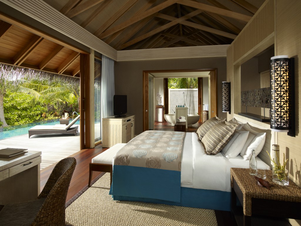 beach-villa-bedroom