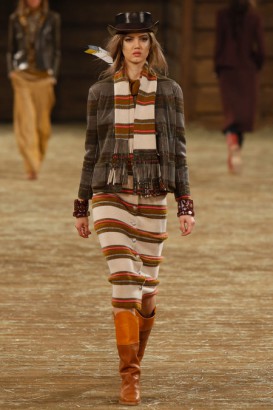 CHANEL Paris-Dallas 2013/14 Métiers d'Art show
