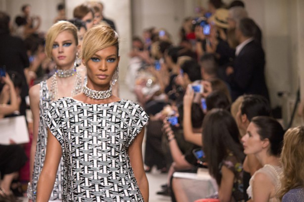 chanel cruise 2014 in singapore
