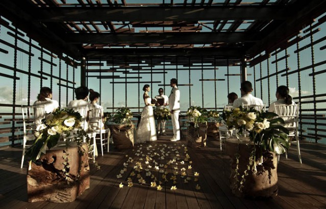 Bali: wedding at Alila Villas Uluwatu