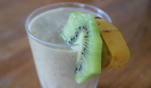 smoothie-kiwi-700x410