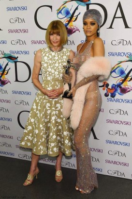 rihanna's adam selman crystal dress 2014 The 2023 CFDA awards are tonight, so here's a throwback to Rihanna wearing Adam  Selman in 2014. Made with 230,000 Swarovski crystals, she wore this at the  2014 CFDA awards to collect