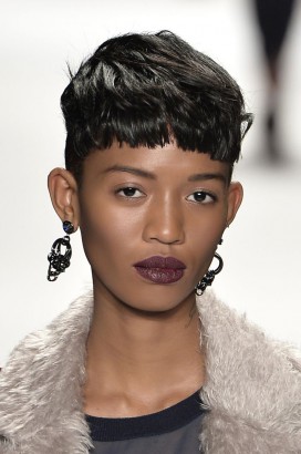 Dark lips on Minkoff F/W14 runway