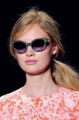 Cat-eye sunglasses