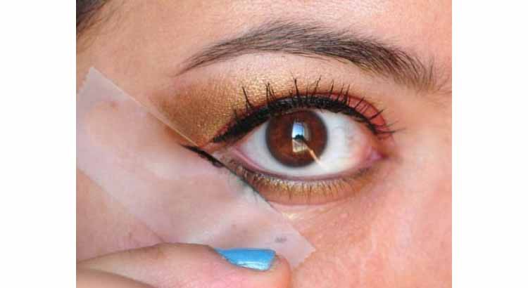 Sharp clean eyeshadow