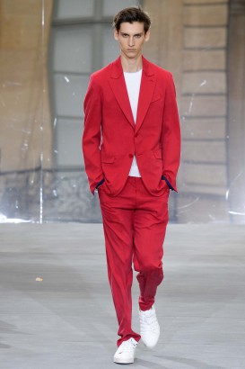 paris fashion week red dress man Paris Fashion Week: The Embarrassing Collapse of High Fashion