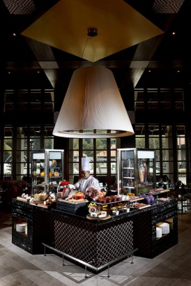 Magnifique Sunday Champagne Brunch