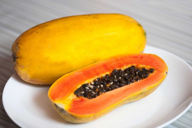 Beautifying papaya facial mask