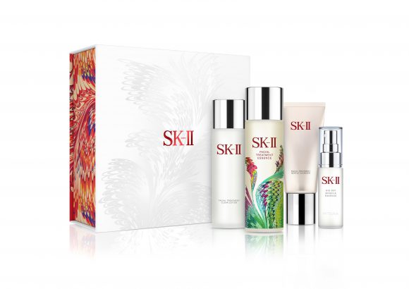 SK-II CRYSTAL CLEAR SKIN ギフトボックス Celebrate the Holidays with SK-II Arcade and the Ultimate