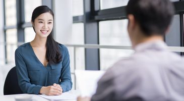 7 Body language tips to help you ace your next job interview