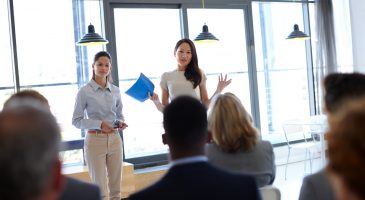 5 Expert tips to improve your public speaking skills