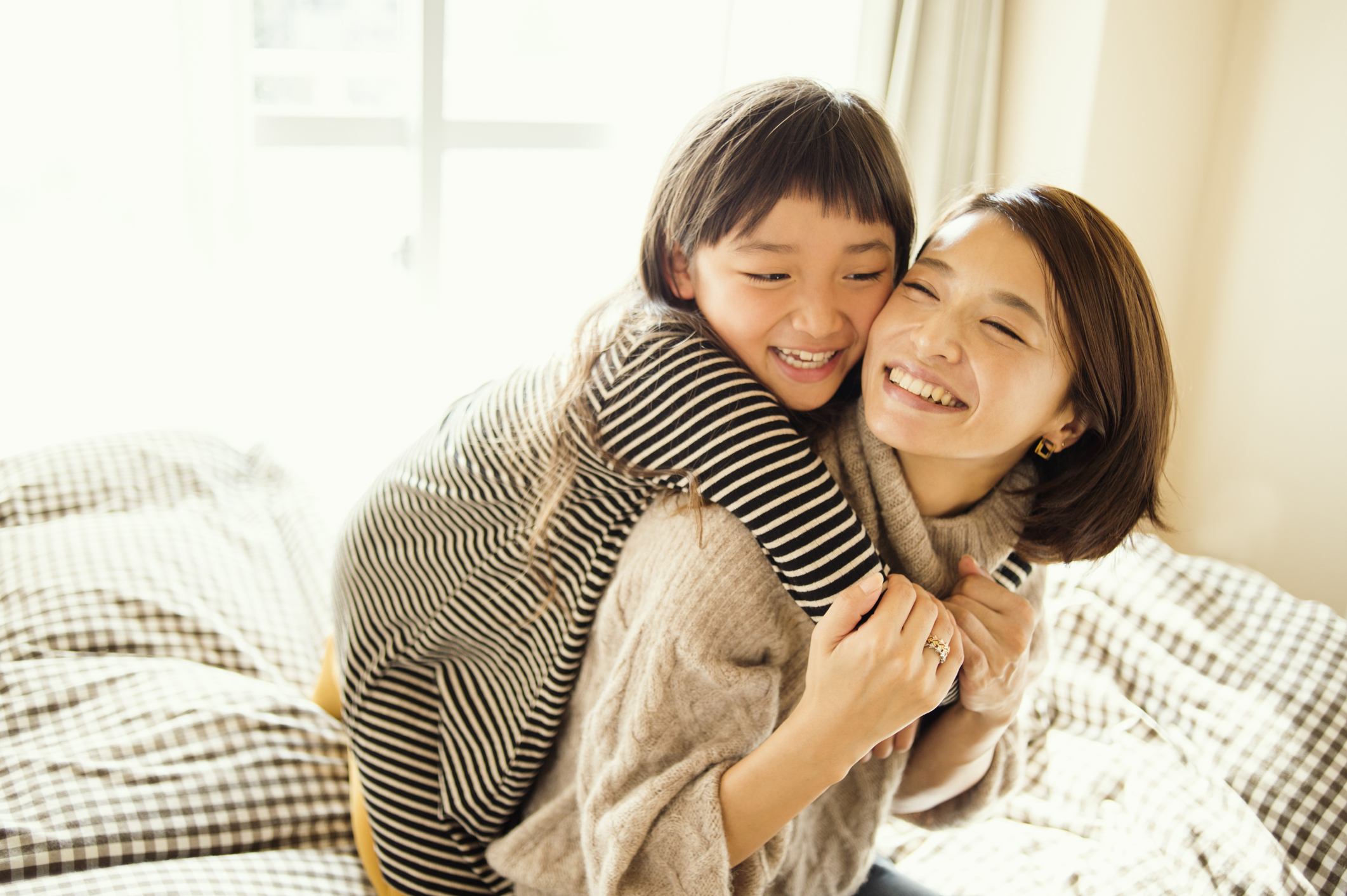 Видео бесплатное японские мамы. Азиатская мама. Japanese дочь. Азиатские мама с дочкой. Мать и дочь Япония.