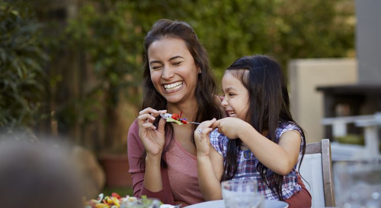 Having family meals create healthier children, study finds